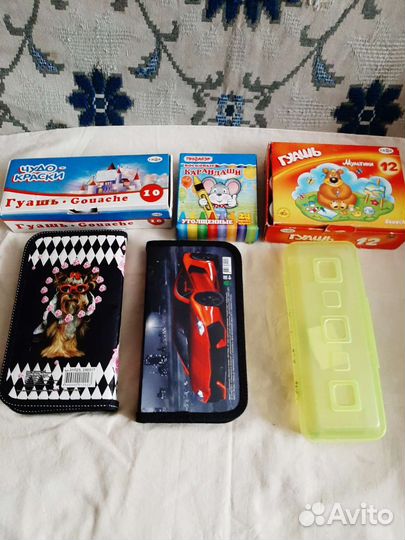 Пеналы, гуашь, карандаши. Рюкзак все для школы