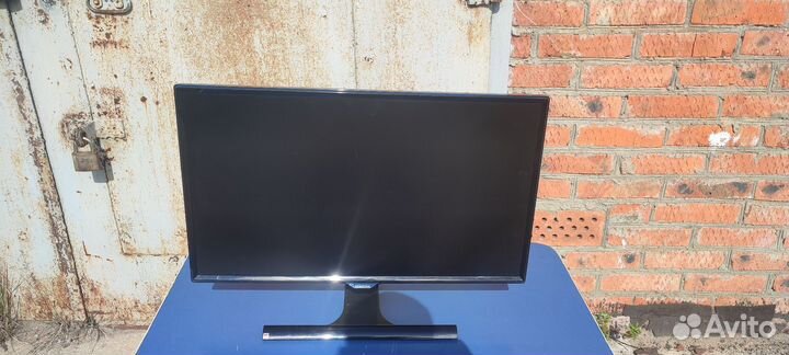 Монитор Dell 27