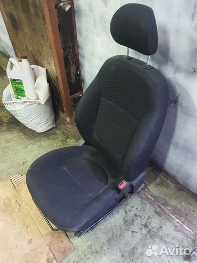 Сиденье переднее правое киа рио 3 kia rio 3