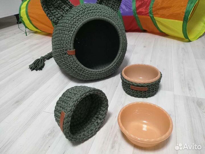 Гамаки, домики для кошек и собак, миски