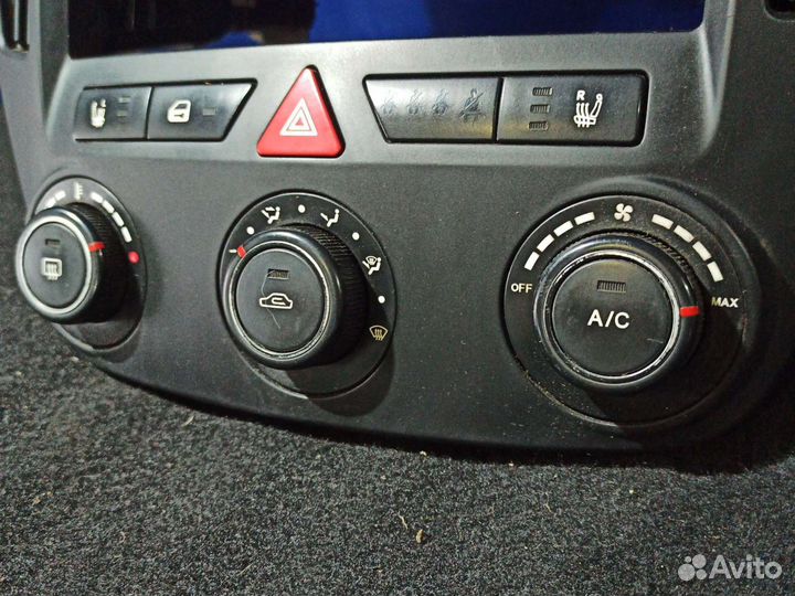 Блок управления климатом Kia Ceed
