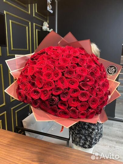 Роза крупный бутон