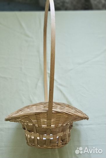 Корзина плетеная