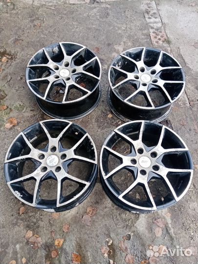 Колесные диски r16