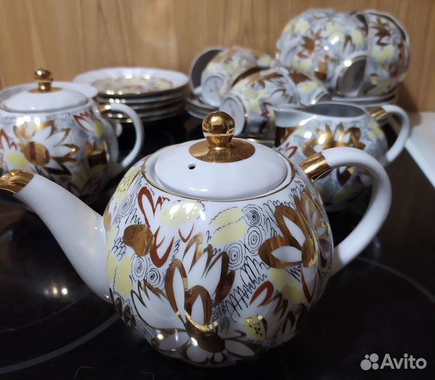 Фарфор :Чайный и Кофейный сервизы