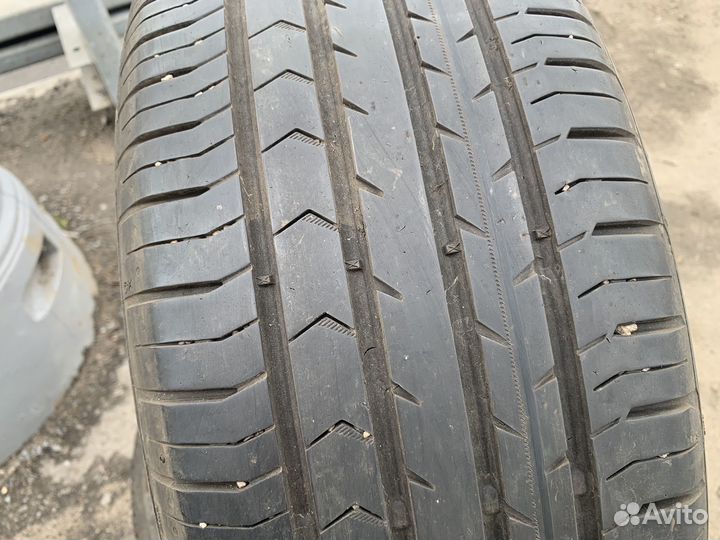 Continental ContiPremiumContact 5 215/55 R17