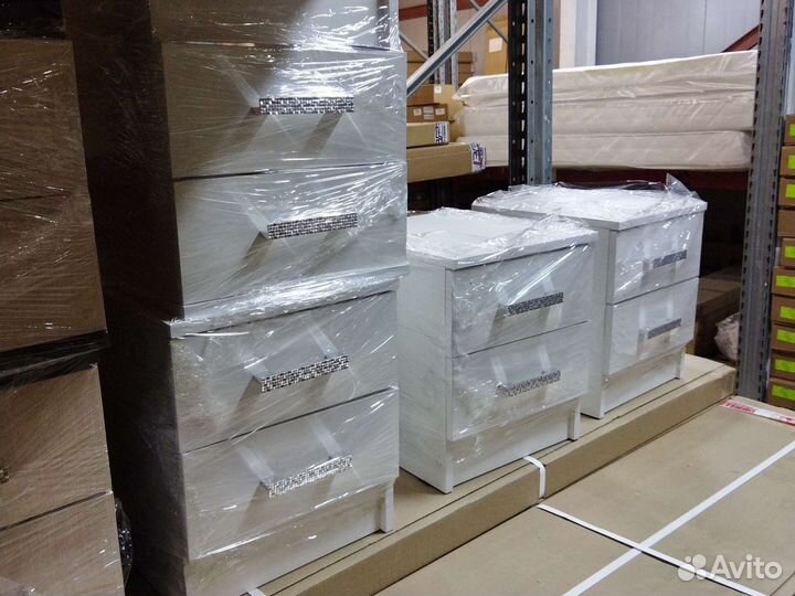 Тумба прикроватная