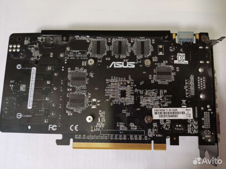 Видеокарта Asus GTX 550 Ti