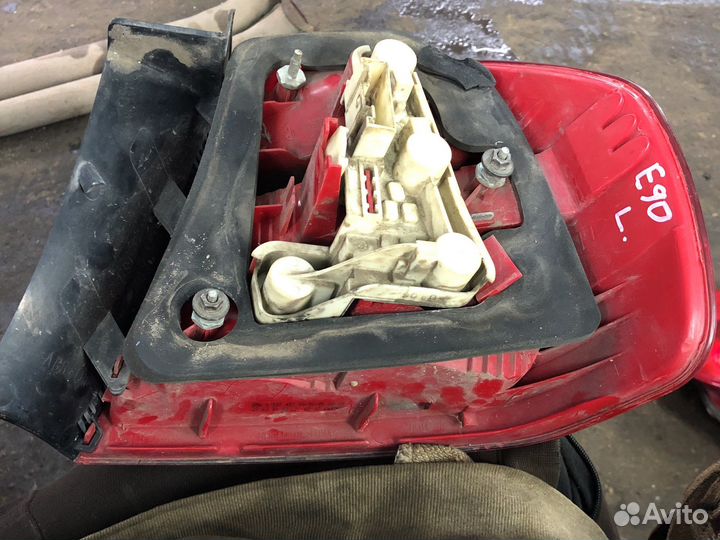 Фонарь задний левый в крыло bmw 3 е90