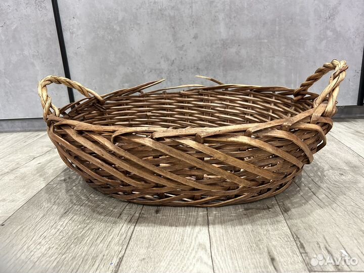 Корзина плетеная
