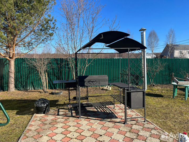 Мангал кованый с крышей