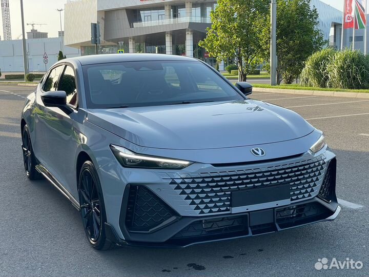 Changan UNI-V 2.0 AT, 2022, 7 900 км