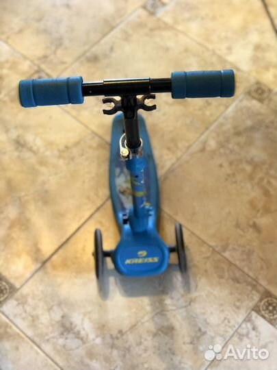 Детский трехколёсный самокат