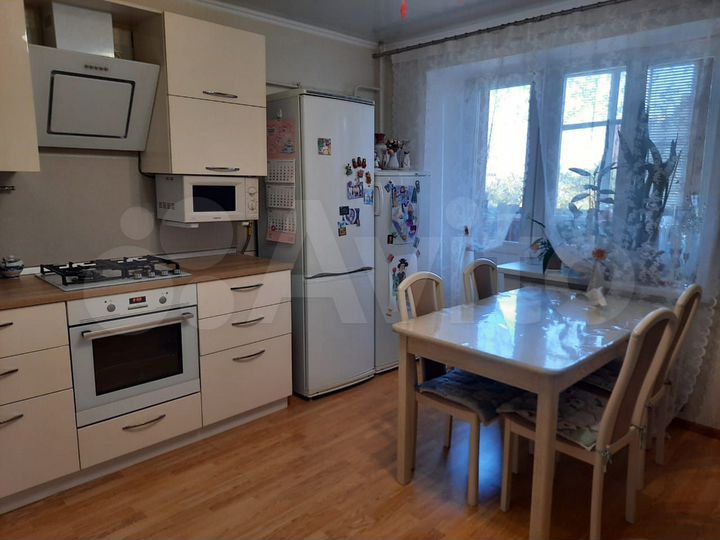 2-к. квартира, 74,1 м², 3/9 эт.