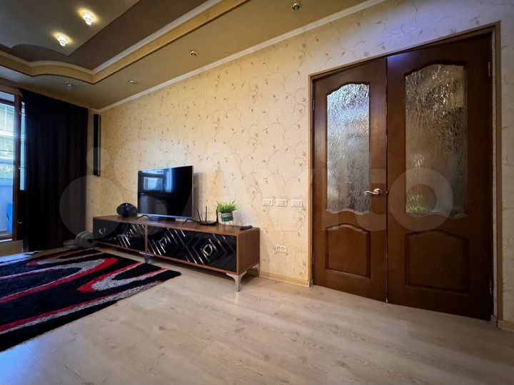 4-к. квартира, 90 м², 6/9 эт.