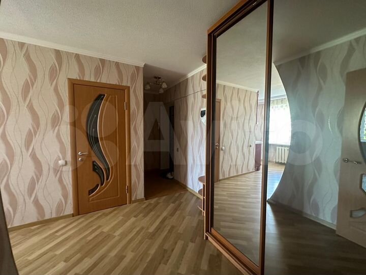 2-к. квартира, 58 м², 2/3 эт.