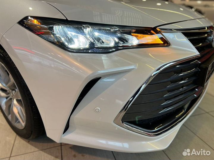 Toyota Avalon 3.5 AT, 2022