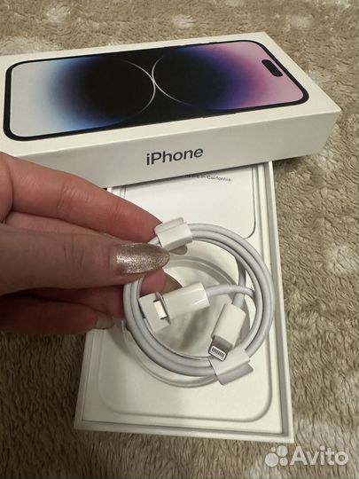 Зарядка на iPhone