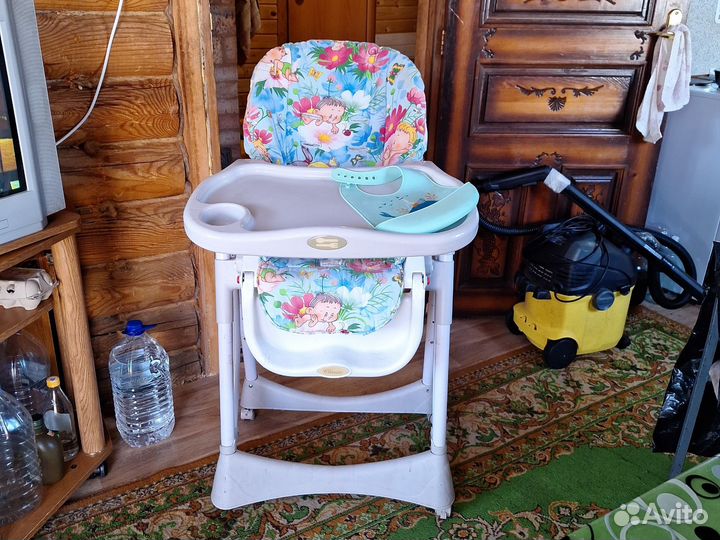 Детский стульчик для кормления