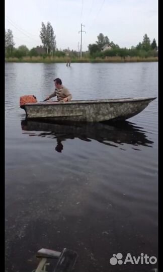 Лодка стеклопластик