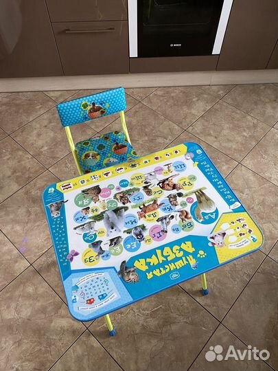 Детский стол и стул