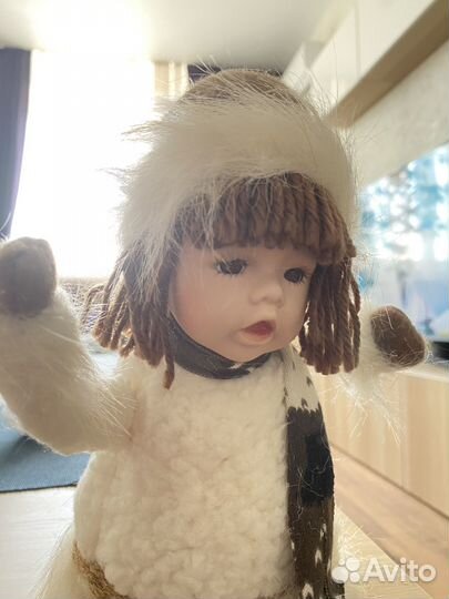 Мягконабивная декоративная кукла
