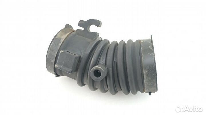 Патрубок воздушн.фильтра Mazda 6 GG LF 2005