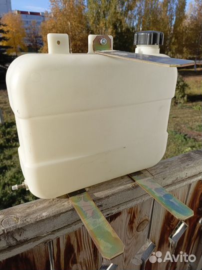 Канистра 7л, с краником, для бензина