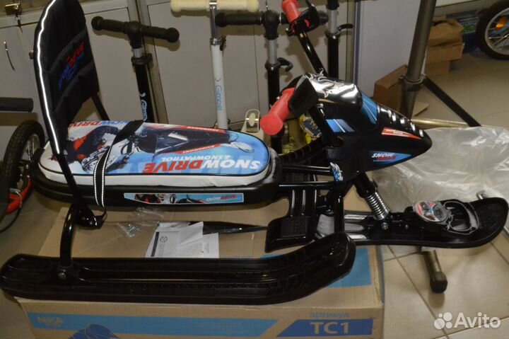 Снегокат со спинкой, как харлей