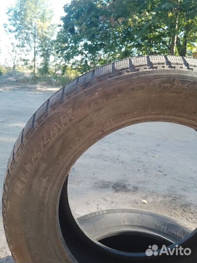 Bridgestone Blizzak Revo GZ 205/60 R16 92S