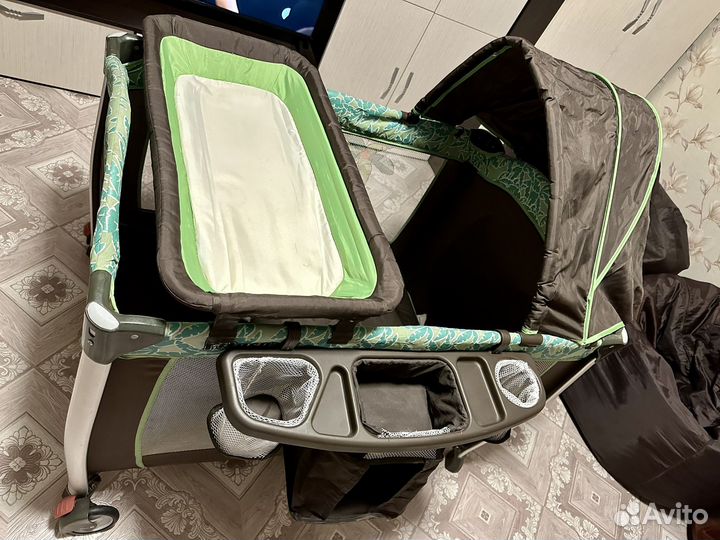 Манеж кровать с пеленальным столиком