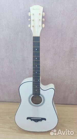 Акустическая гитара