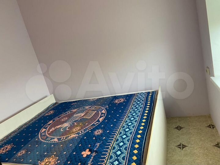 Комната 30 м² в 1-к., 1/2 эт.