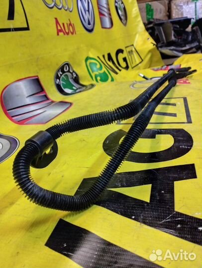 Радиатор гура передний Audi A6 универсал 2.8 CCE