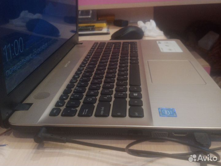 Asus