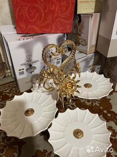 Ваза для фруктов и конфеты