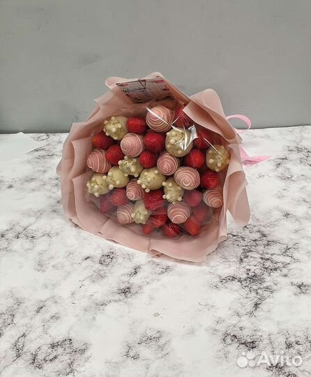 Клубника в шоколаде, клубничный букет