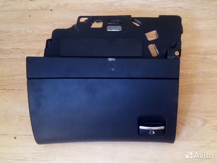 Бардачок Audi A8 D3 4E1857093BG