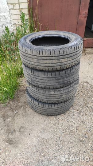Nokian Tyres Hakka Black SUV 215/65 R16