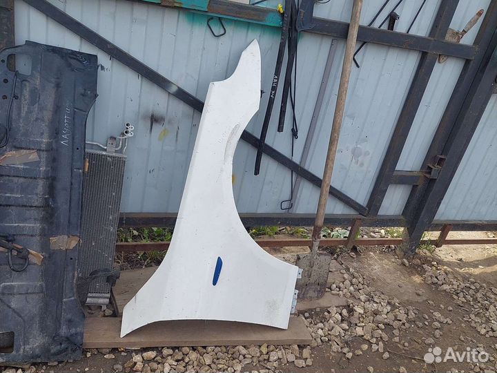 Крыло правое bmw e60