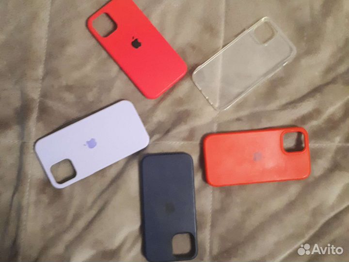 Продам чехлы на айфон 12 pro