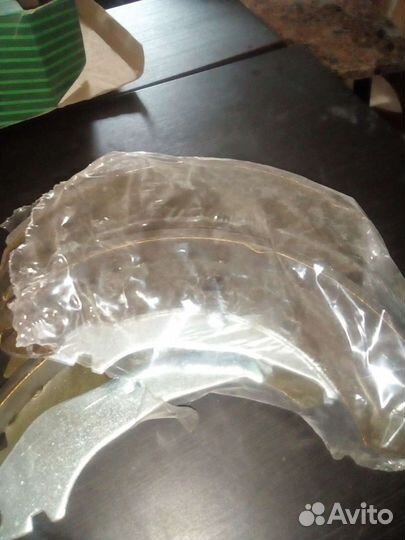 Новые тормозные колодки VW Polo