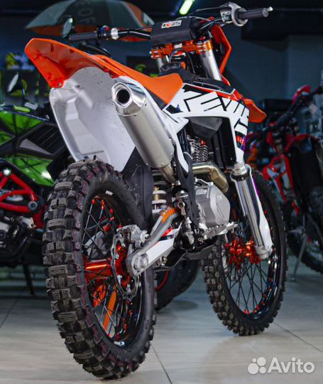 Мотоцикл Кросс/Эндуро kews K23 CB300RL ZS175FMN