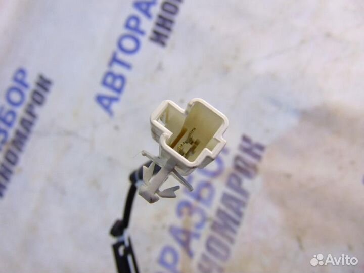 Кнопка открывания багажника для Toyota RAV 4 2013