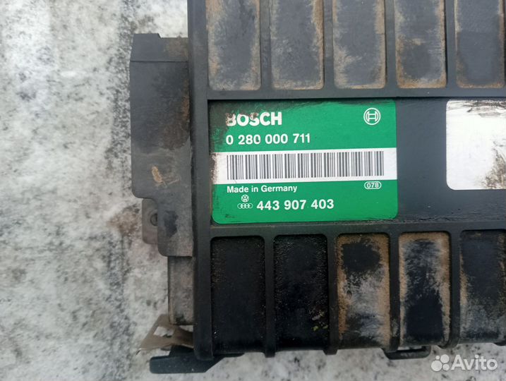 Блок управления двигателем 0280000711 VW Passat B3