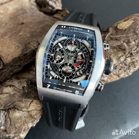 Часы Cvstos Challenge Chronograph