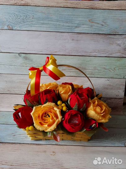 Букеты в наличии и композиции из конфет