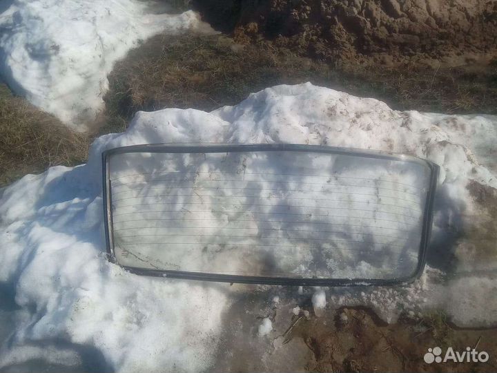 Заднее стекло ваз 2107