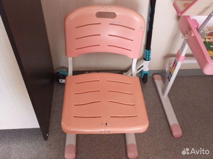 Детский стол и стульчик