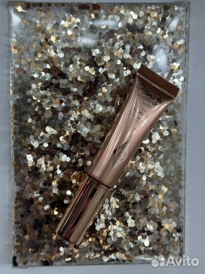 Charlotte Tilbury Beauty Light Wand хайлайтер